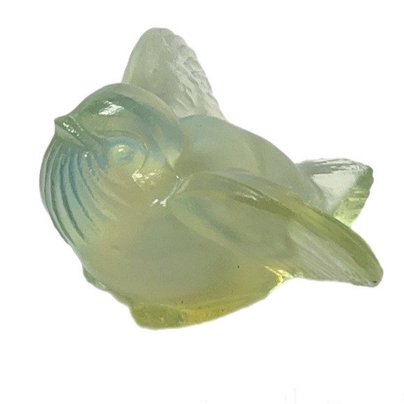 Sabino Other - Sabino Opalescent Crystal Art Glass - Small Flying Bird - "Oiseur Batilleur"